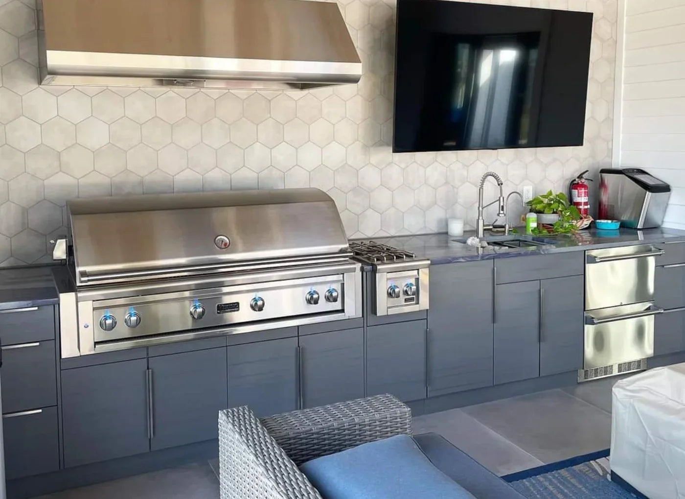 Custom Install in Miami Dark Ash
